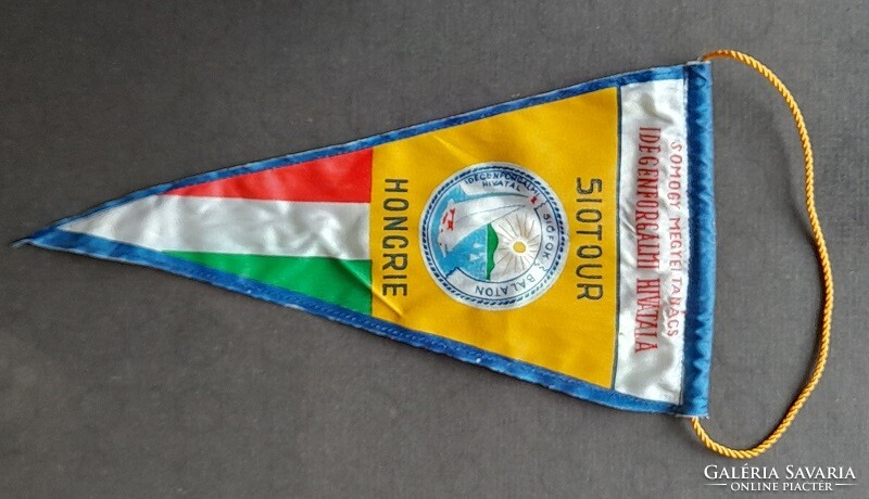 Somogy megyei Tanács Idegenforgalmi Hivatala Siotur zászló + jelvény