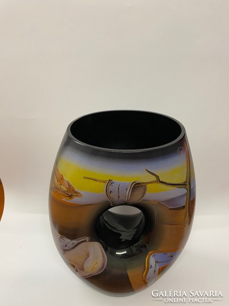 Goebel különleges váza Dali motívummal