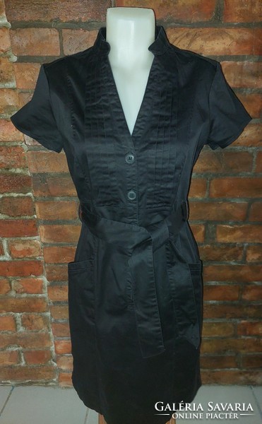 H&m black short sleeve dress (40)