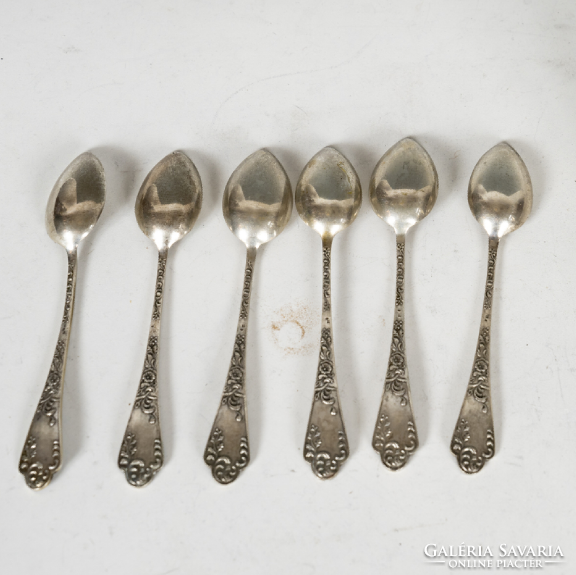 Set of 6 silver teaspoons with floral decor