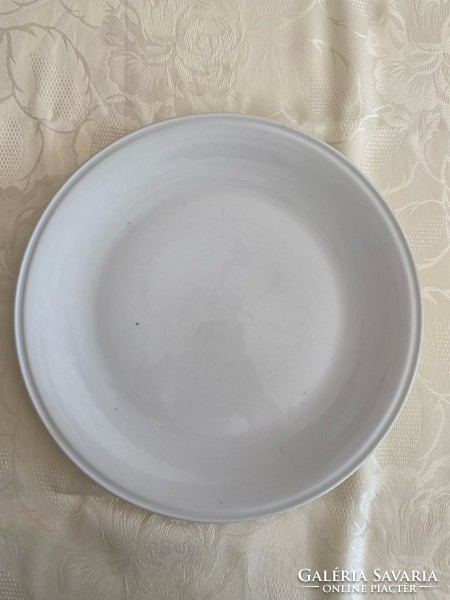 Large white pizza plate (manufacturer Lubiana)