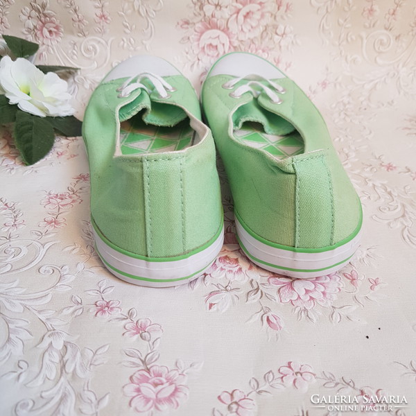 Új, 37-es zöld színű, tornacipőt imitáló topánka, balerina cipő