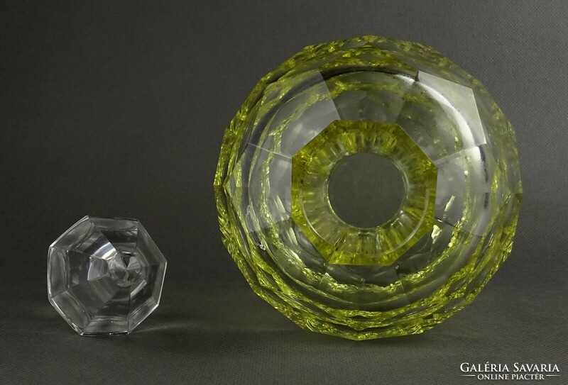 1P453 Régi halványsárga csiszolt fújt üveg dugós üveg 25.5 cm