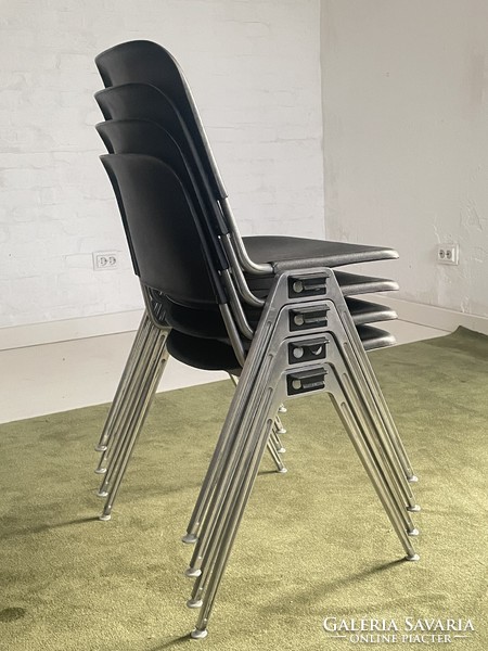 Vintage knoll 1601 stackable aluminum chair by don albison 1964