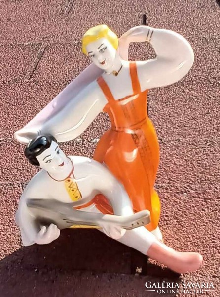 Szovjet - jelzett - orosz táncos pár balalajkával- figurális porcelán