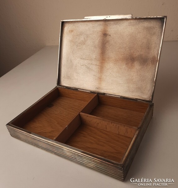 Retro alpaca cigarette box with wooden insert