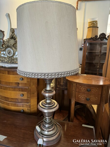 Hourglass table lamp