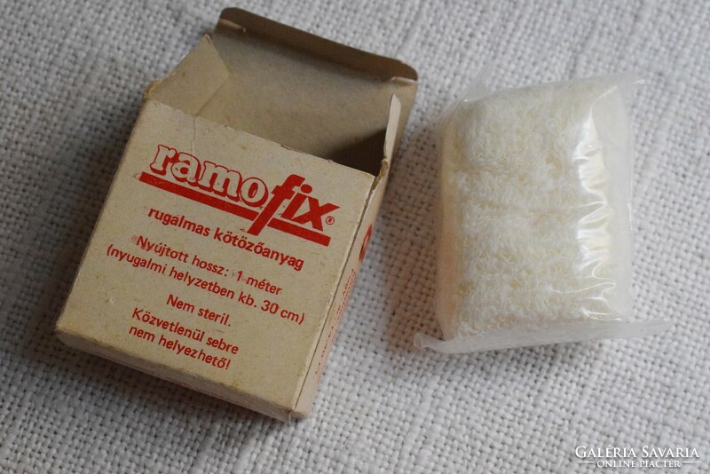 Ramofix flexible bandage doctor first aid bandage unused factory condition 5.6 x 5.6 x 3.3 cm