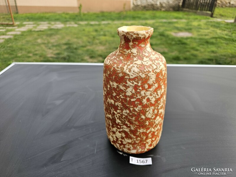T1567 lake head ceramic vase 21 cm