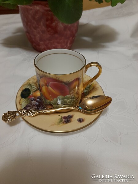 Aynsley porcelain coffee set with rose gold-plated spoon.