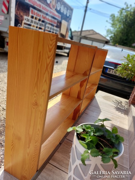 2 high-quality pine shelves for sale. Price / 1 pc.