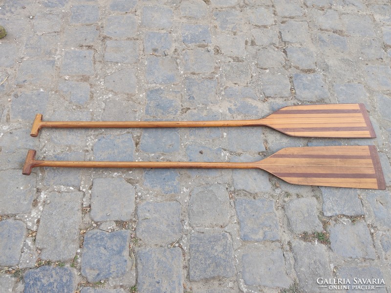 A pair of antique inlaid canoe oars / paddles from around 1940 in good condition for wall decoration