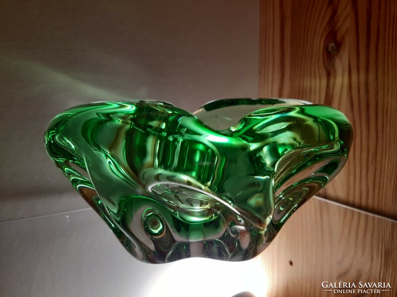 Zöld cseh kézi készítésű üveg asztalközép - hamutartó