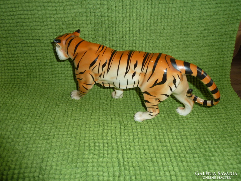 Porcelain large-sized tiger beautiful animal decoration