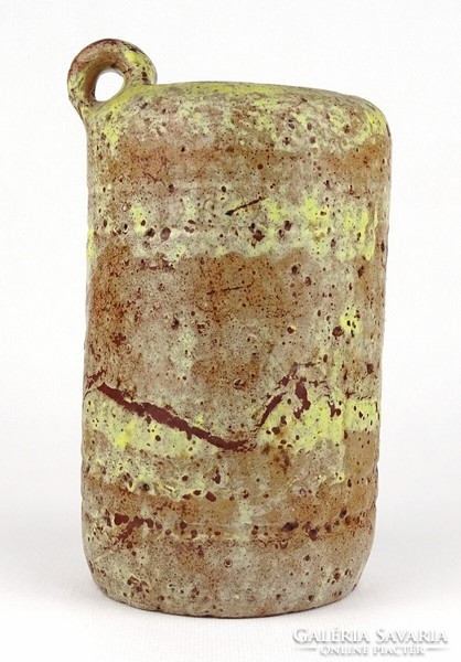 1Q941 shaped ceramic vase 19 cm