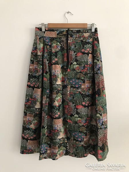 Patterned, long, women's skirt