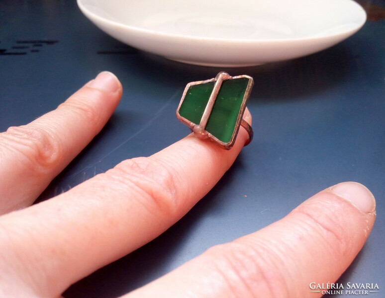 Beautiful green glass jewelry, ring