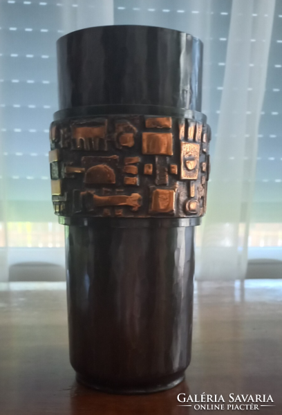 Bronze vase of Szilágy Ildiko