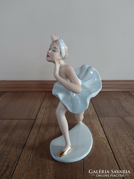 Rare wallendorf ballerina figure