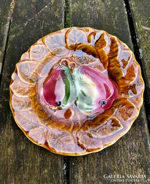 Francia majolika körtét tányér, jelzett: Sarreguimenes