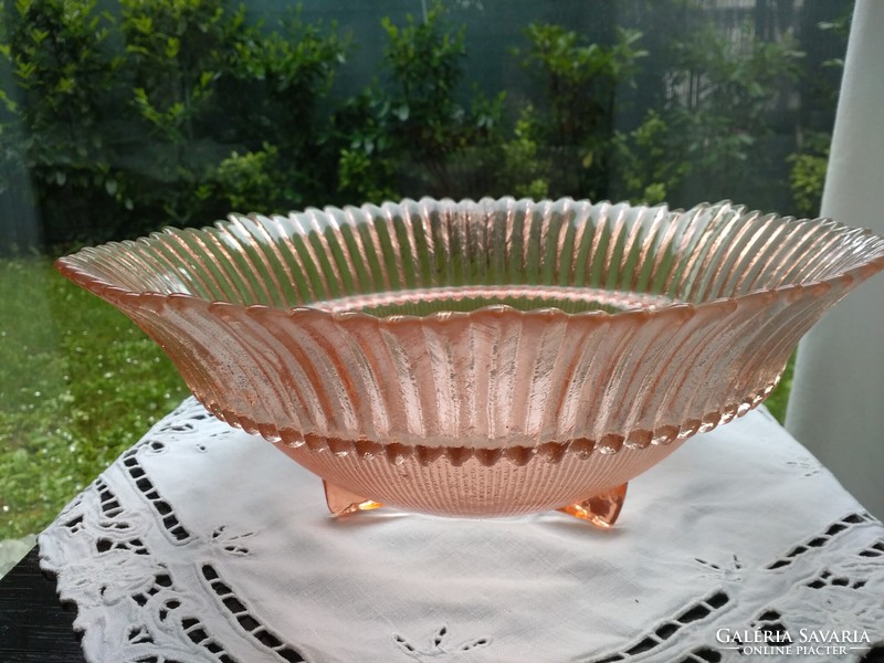Fantastic crystal glass salmon colored fruit bowl, marked studio work