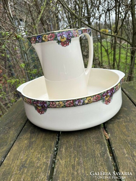 Old earthenware bathroom set with pansy pattern, marked: villeroy&boch - bosna