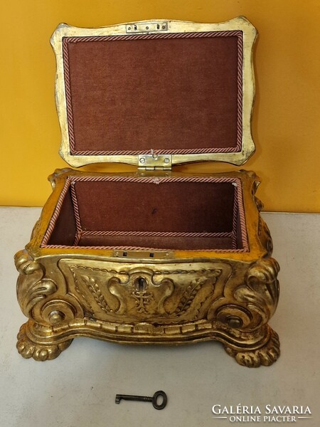 Beautiful old wooden box (jewelry box)