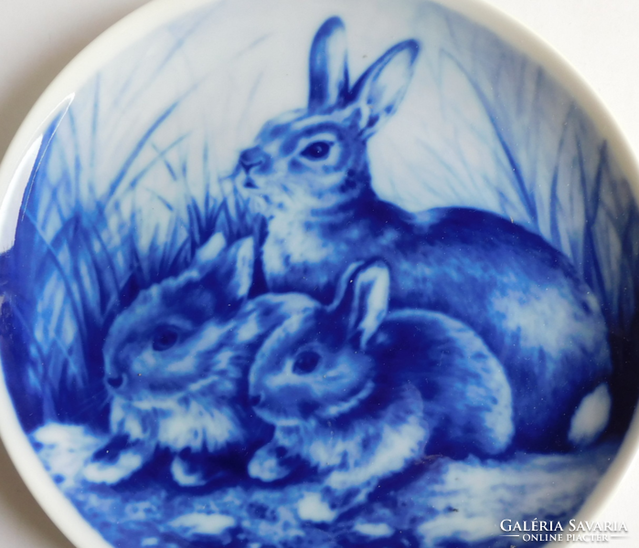 Royal tettau cobalt painted bunny plate 20 cm