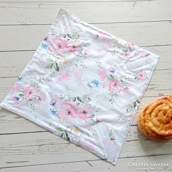 New napkin - pink flower pattern