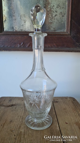 Liqueur bottle with incised pattern