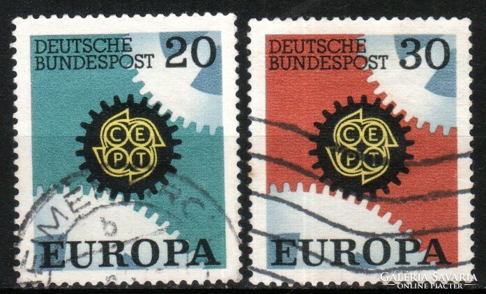 Bundes 3813 Mi 533-534      0,70 Euró