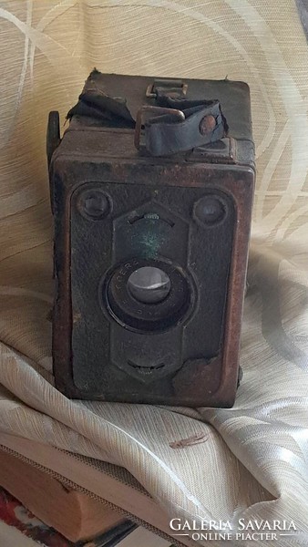 Antique camera, box machine for spare parts, decoration for renovation.