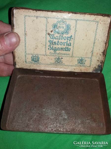 Antik 19.sz.WALDORF - ASTORIA fém lemez cigarettás szivarkás doboz a képek szerint
