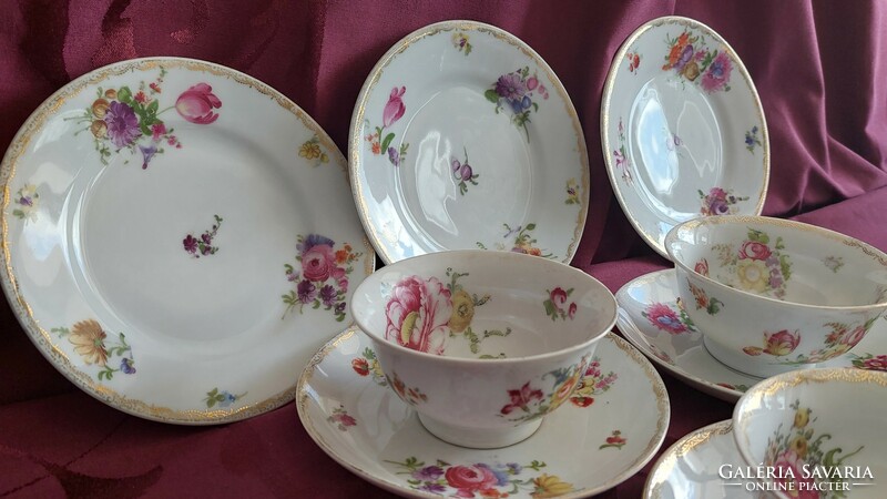 Viktória Czechoslovak porcelain tea set