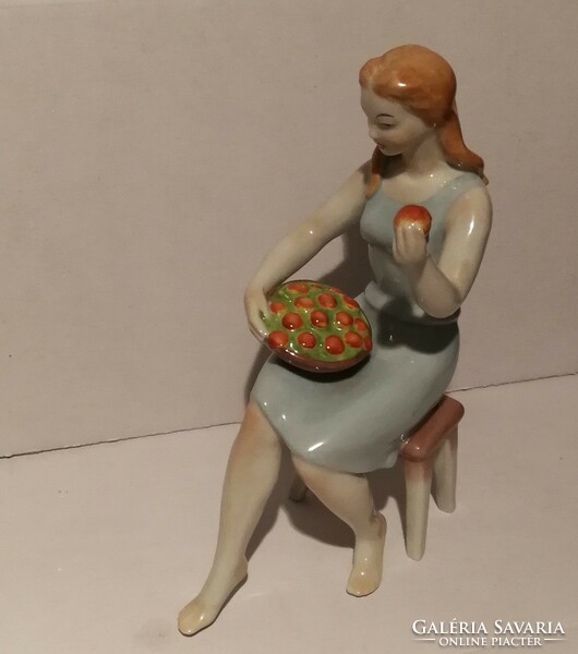Drasche porcelain girl with an apple!