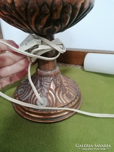 Asztali petróleum stílusú fém lámpa, felújítandó!