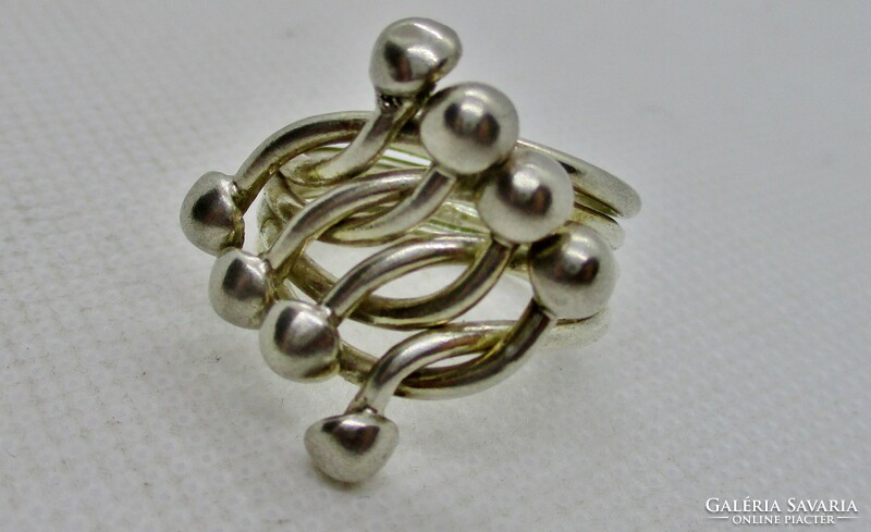Különleges kézműves ezüst  gyűrű