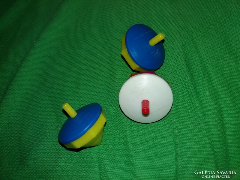 Old hawker bazaar Hungarian plastic spinners together as shown in the pictures