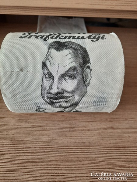 National trafikumtyi - toilet paper, toilet paper roll 1 layer. There is about 2 cm of paper on it