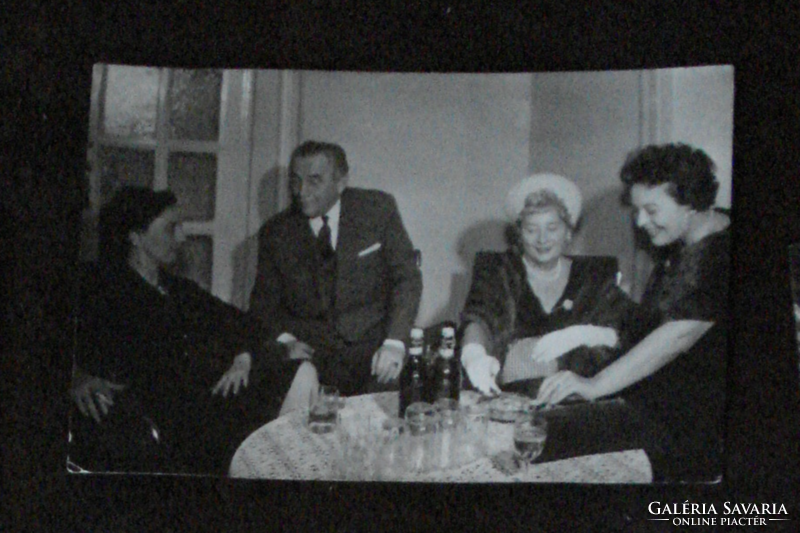 Famous people - in the photo Hanna Honthy, Mária Sulyok, György Aczél