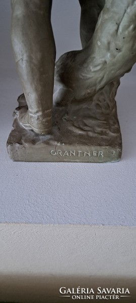 Grantner Jenő: Toldi a farkassal - terrakotta szobor, 36 cm
