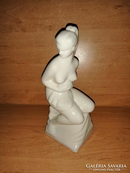 Sándor Oláh porcelain female nude figure (po-2)