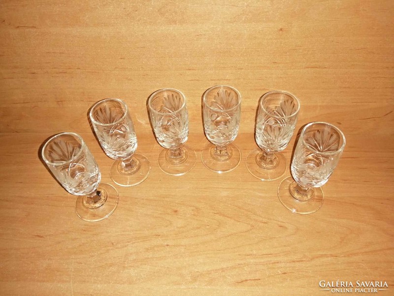 Metszett üveg rövid italos talpas pohár 6 db-os készlet - 8 cm (9/K)