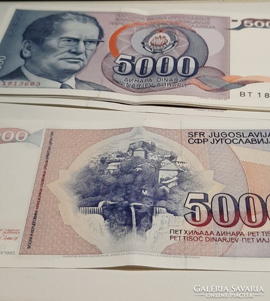 Jugoszlávia 5000 dínár 1985   13 db sorszámkövető aUNC gyenge hajással , ropogós bankjegyek