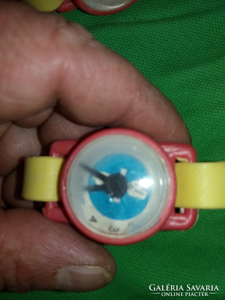Old traffic goods, bazaar goods, Hungarian plastics, tiny toy watches, 3 pieces in one, according to the pictures