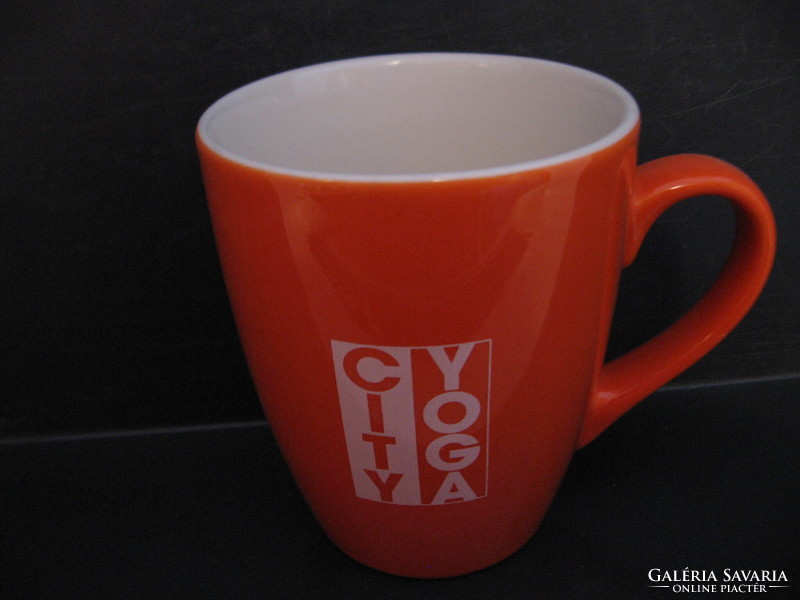 City yoga orange mug