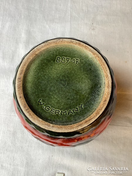 Fat lava retro ceramic bowl.