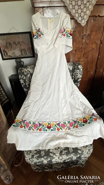 Hand-embroidered (Kalocsa) bridal-evening dress