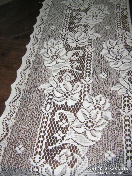 Charming vintage style curtain lace 7 meters