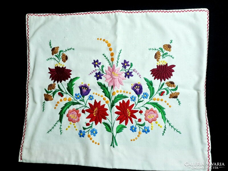 Decorative pillow embroidered with Kalocsa pattern, pillow cover 45 x 40 cm